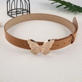 Brauner Ledergürtel für Damen mit dekorativer goldener Schmetterlingsschnalle im Retro-Look - Kamell (Goldener Schmetterling)