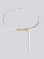 Dettaglio di una sottile cintura in pelle bianca da donna con fibbia dorata per abiti - Bianco Sporco (1*130cm Fibbia Intrecciata Dorata)