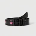 Cinturón punk de cuero negro con lazos rosas y tachuelas cuadradas decorativas - Negro Con Remaches Rosas y Lazos Rosas