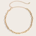 Dettaglio di una cintura a catena dorata lucida con chiusura a moschettone e ciondolo - Stile Maglia Fantasia Svuotato (632Gold) / Oro