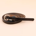 Ceinture fine en cuir de vachette noir avec boucle ronde dorée minimaliste pour femme - Boucle Ronde Noir (19006)