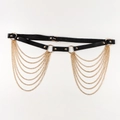 Détail d'une ceinture en cuir noir avec pompons en chaîne dorée multicouche et boucles - 110cm / Or Noir
