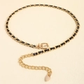 Cintura a catena dorata da donna con intreccio in pelle nera e pendente a forma di cuore - Oro