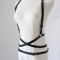 Schwarzer Punk-Lederbrustgurt mit silbernen Schnallen und Ring-Verbindern für Damen - Überkreuztes Bauchgurt-Geschirr (19637)
