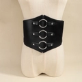 Cintura a corsetto elastica nera da donna con tre anelli di metallo e borchie punk - Nero