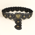 Ceinture punk en cuir noir à rivets en forme de cœur avec boucle en métal gaufré vintage - 120cm / Noir PU