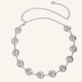 Dettaglio catena in metallo argento boho con placche circolari a trama in rilievo - 602 Argento