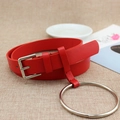 Cintura sottile rossa da donna con grande anello in metallo argento e fibbia quadrata chic - Rosso con fibbia d'argento