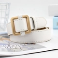 Cintura da donna in ecopelle bianca con fibbia quadrata in metallo dorato opaco - Bianco