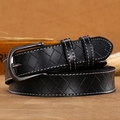 Cintura da uomo in pelle nera con trama intrecciata, cuciture bianche e fibbia in metallo - Fibbia Nera Nero