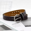 Ceinture rétro marron foncé pour femme avec découpes en étoile et boucle argentée ronde - Café Foncé