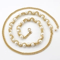 Chaîne de taille élégante en métal doré avec perles blanches et fermoir mousqueton sûr - WP175-5