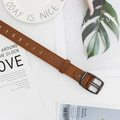 Classic brown leather belt with vintage square pin buckle and fine stitching - Camel