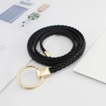 Minimalistischer schwarzer Flechtgürtel für Damen mit eleganter goldener Ringschnalle - Schwarz