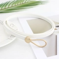 Cintura sottile da donna bianca con fibbia dorata per abiti, accessorio moda elegante - Bianco