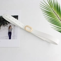 Cintura da donna in pelle bianca con fibbia ovale dorata liscia e fori regolabili - Bianco