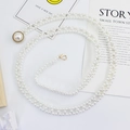 Elegante catena in vita a più strati di perle con fibbia in perle e chiusura dorata - Bianco perla