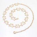 Cintura a catena dorata con farfalle traforate, chiusura a moschettone e catenella regolabile - Oro