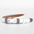 Schicker weißer Retro-Damen-Gürtel mit geprägter Silberschnalle und feiner Textur - Weiß