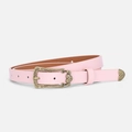 Cintura rosa vintage in pelle da donna con fibbia in bronzo incisa e motivo a cuore - Rosa
