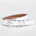 Minimalistischer weißer Ledergürtel für Damen mit eleganter silberner Doppelringschnalle - Weiß
