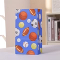 Bolsa de regalo de papel kraft azul con patrones de balones deportivos para fiestas - 24x13x8cm / Azul