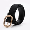 Cintura da donna minimalista in nabuk nero opaco con elegante fibbia dorata ovale - Nero