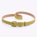 Women's slim leather belt in mustard green with floral buckle and pin closure - Green