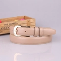 Fine ceinture beige en cuir PU avec boucle dorée à motif cœur et coutures soignées - Khaki