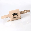Vielseitige beige Mini-Gürteltasche für Damen mit Goldkette und quadratischer Schnalle - Khaki
