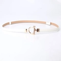 Cinturón fino de cuero blanco para mujer con hebilla metálica en T color dorado - Blanco