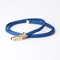 Eleganter geflochtener Damen-Taillengürtel in Königsblau mit goldener Haken-Schnalle - Blau
