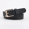 Cintura da donna nera in ecopelle con simpatica fibbia a gatto dorata per jeans - Nero