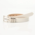 Ceinture de mode beige minimaliste pour femmes avec boucle et boucles en métal argenté - Blanc