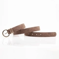Ceinture minimaliste en cuir beige pour femmes avec boucle ronde dorée élégante - café