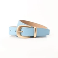 Ceinture fine en cuir bleu clair avec texture litchi et boucle ardillon dorée - Bleu