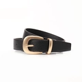 Ceinture femme minimaliste en cuir noir avec texture grainée et boucle dorée élégante - Noir