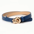 Cintura da donna blu con grana incrociata e fibbia a nodo in metallo dorato lucido elegante - 103CM / Blu Notte