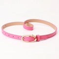 Ceinture fine rose pour femme avec boucle dorée en fer à cheval et cuir PU élégant - Rose rouge