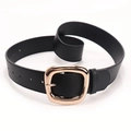 Cintura minimalista in pelle nera per donna con grande fibbia in metallo oro rosa - Nero