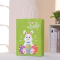 Detalle de bolsa de regalo verde de Pascua con conejo animado, huevos y texto festivo - 15x8x21cm / Verde (031-1)