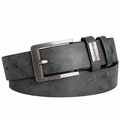 Dettaglio fibbia ad ardiglione argento vintage con incisione su cintura in pelle grigia - 110 / Nero