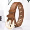 Cintura in pelle marrone con occhielli in metallo dorato e fibbia ad ardiglione tonda - Cachi