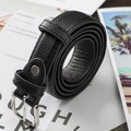 Cintura classica nera da donna con fibbia ad ago argento e trama in pelle martellata - 105cm / Nero