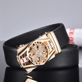 Herrengürtel aus schwarzem Leder mit goldener, rotierender Strass-Schnalle und Details - Quadrat Gold