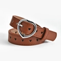 Ceinture en cuir marron pour femme avec découpes en cœur et boucle ardillon cœur - Chameau / Longueur 90 Largeur 2.3