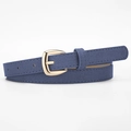 Fine ceinture femme bleu mat avec boucle dorée ronde et coutures soignées - Bleu marine