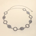 Taillenkette im Retro-Stil aus Silberlegierung mit hohlen Ringen und Relief-Metallplatten - Silber