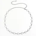 Dettaglio della catena in argento con quadrifogli in smalto bianco e chiusura - Bianco