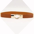 Ceinture fine élastique marron pour femme avec boucle métallique dorée à double anneau chic - Chameau